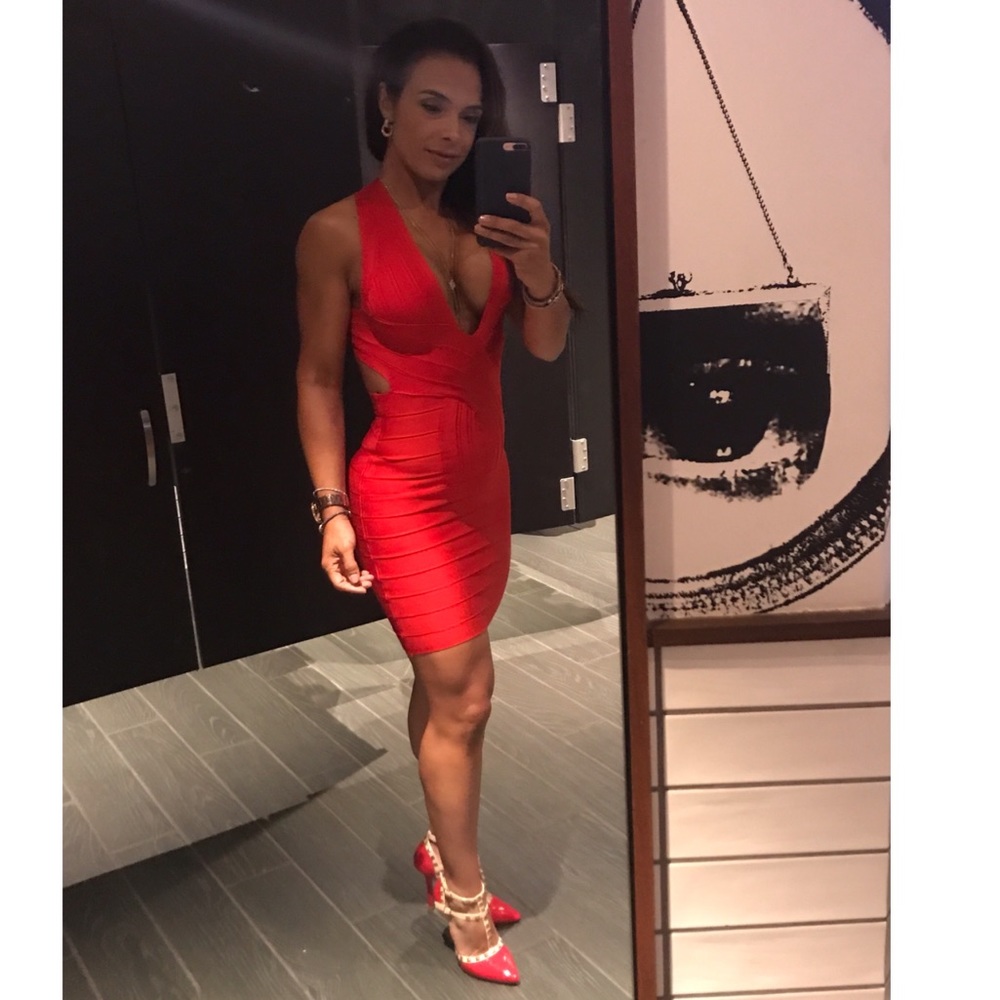 WELCOME TO MY CLOSET! Comment so I can follow You.